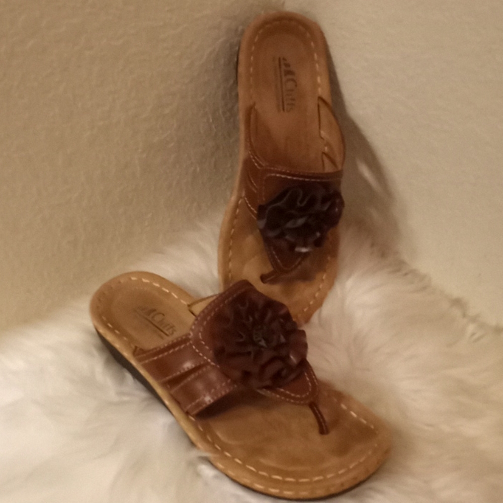 Cliffs by White Mountain Sandals - Picture 11 of 16
